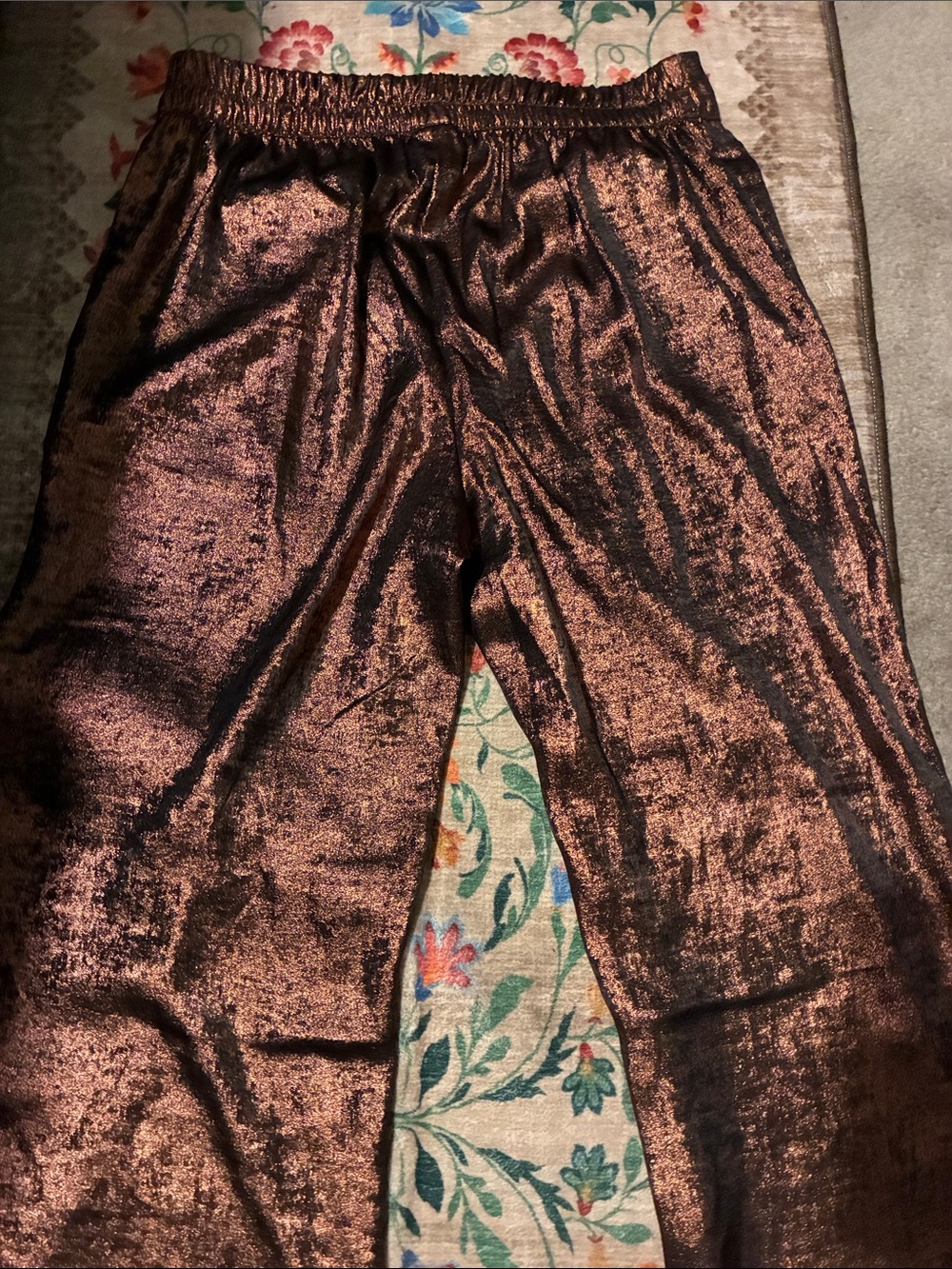 #550| NWOT (Medium)new day Wide Leg Metallic Bronze Pants with pockets
